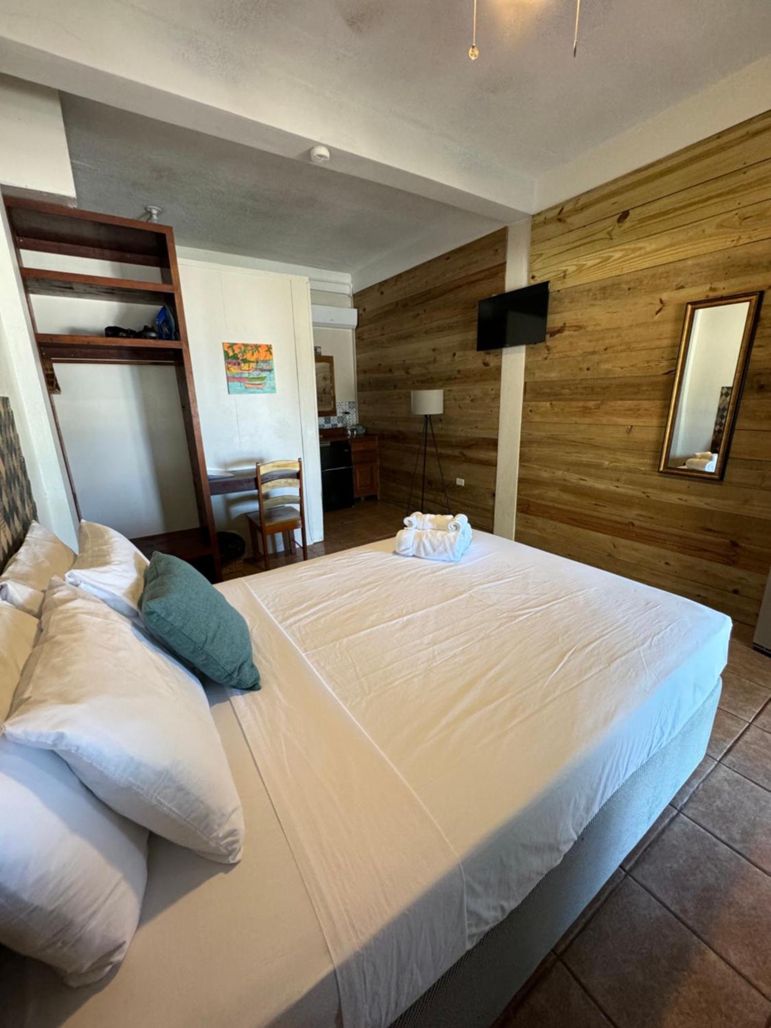 Hotel The Bounty Caye Caulker Exteriér fotografie